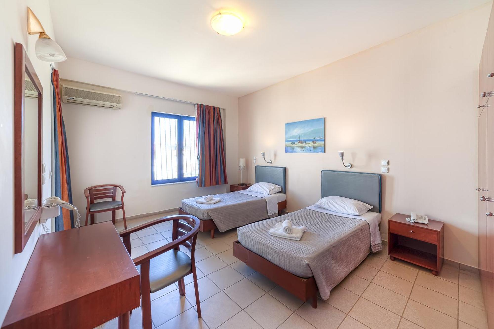 Olympic Suites Rethymno  Exterior photo